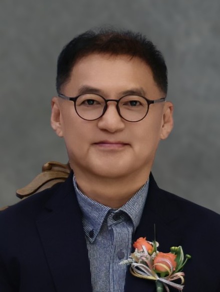 청송 홍성욱